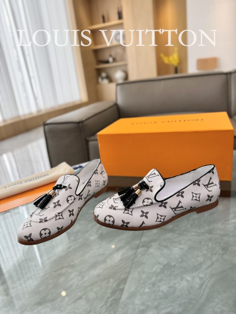 Louis Vuitton Low Shoes